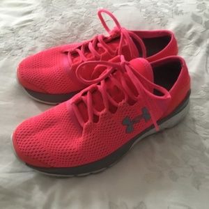 Ladies Under Armour Runners
